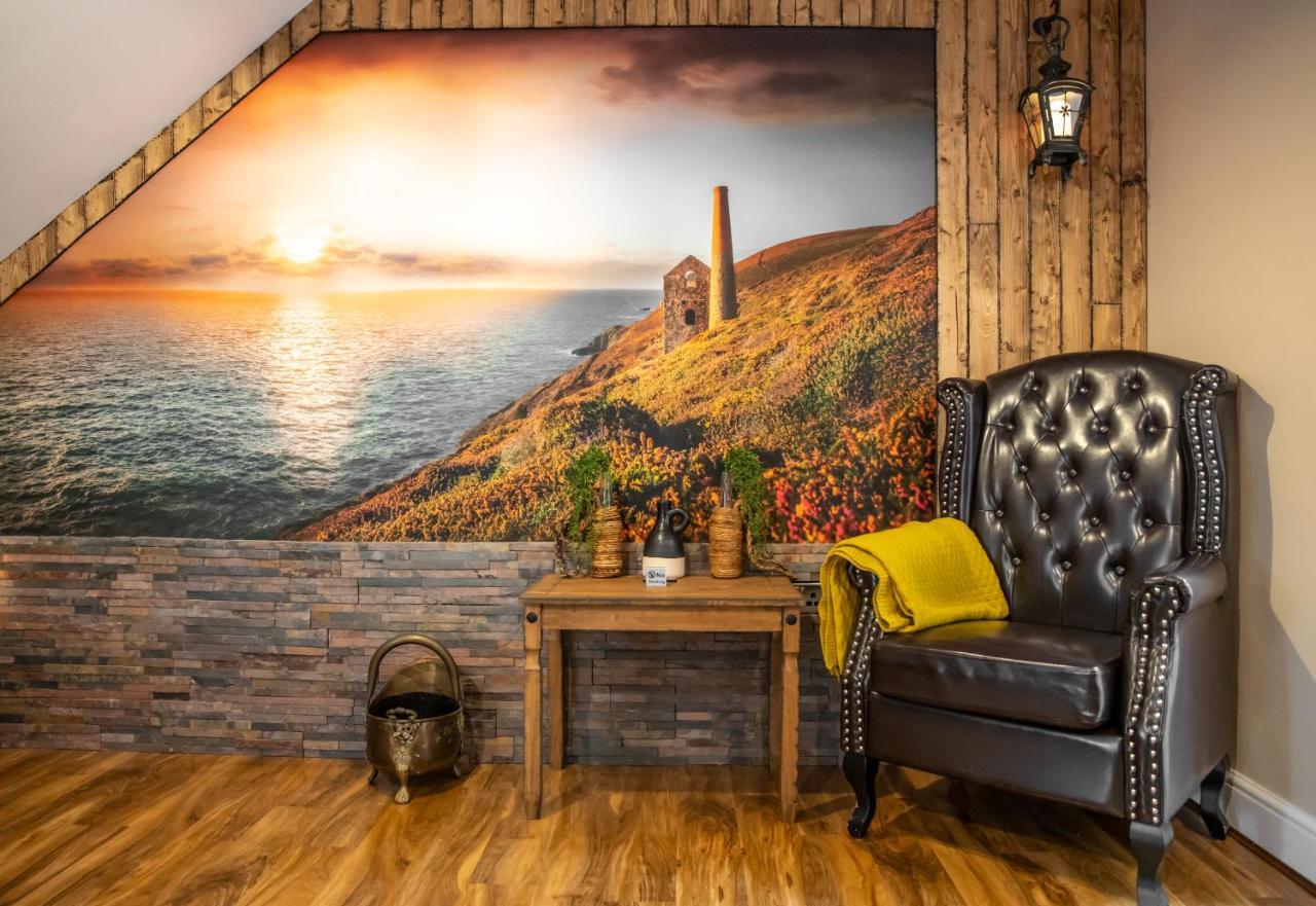 Cornish Tin Mine Themed Apartment 圣奥斯特尔 外观 照片
